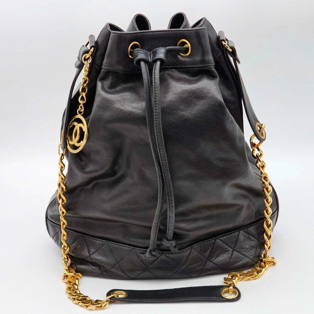 CHANEL Leather Shoulder Bag 783-082825
